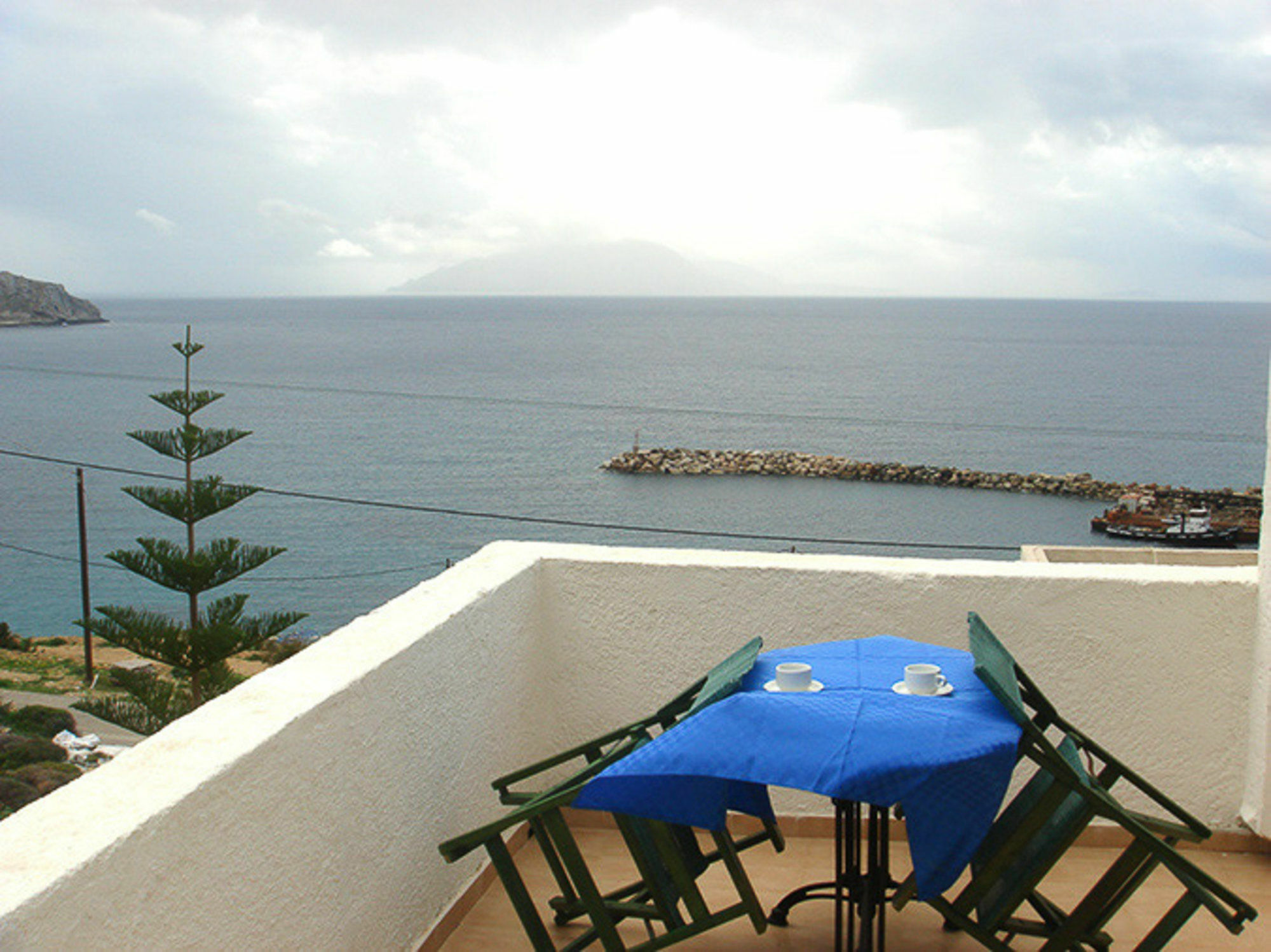 Finiki View Hotel Apartments Eksteriør billede